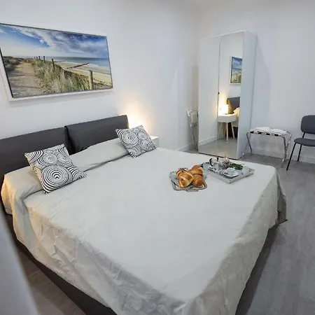 Napolidays Toledo By Dimorra Neapol